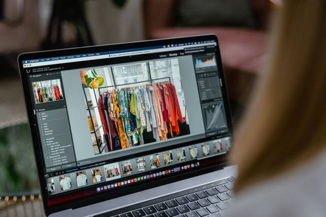 Pixtel vs Lightshot: Which Screenshot Tool Should You Use in 2026?