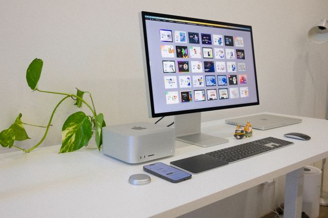 What Is a Screen Capture Tool? (And Why Basic Snipping Isn't Enough)